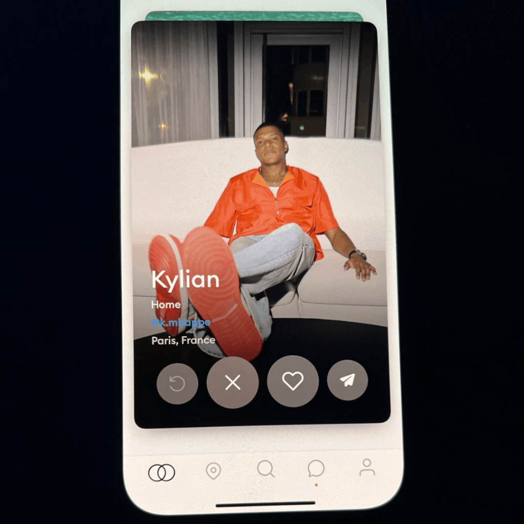Kylian-mbappe-Raya-Dating-app-celebrities